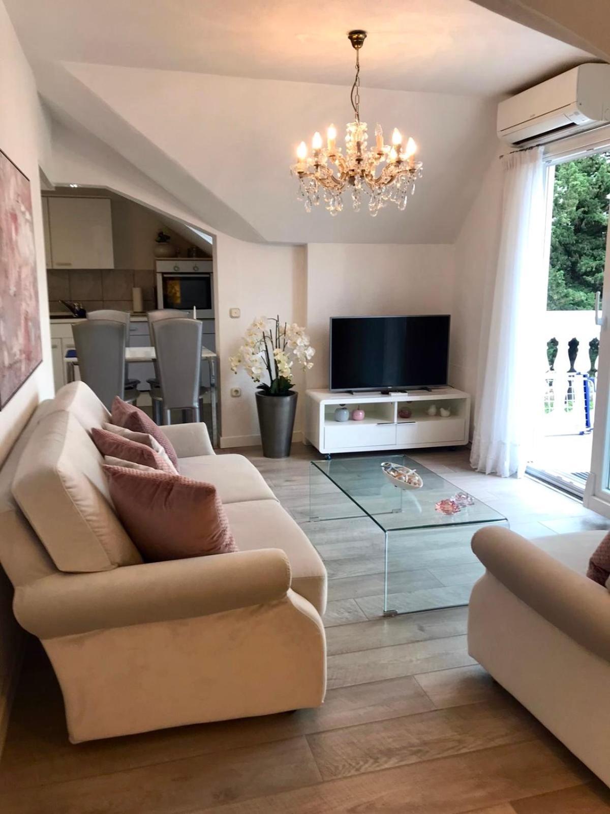 Villa Diana Kastela Ngoại thất bức ảnh